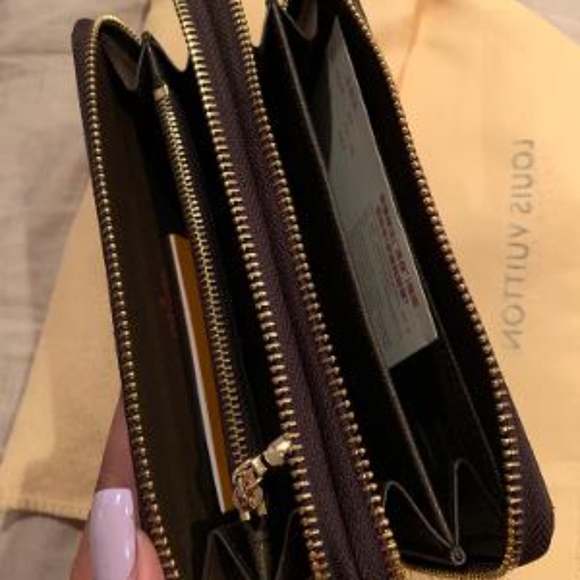 Louis Vuitton Wallet